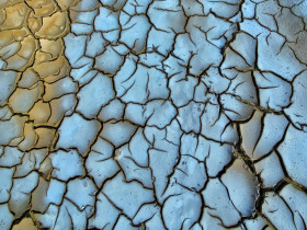 Mud cracks